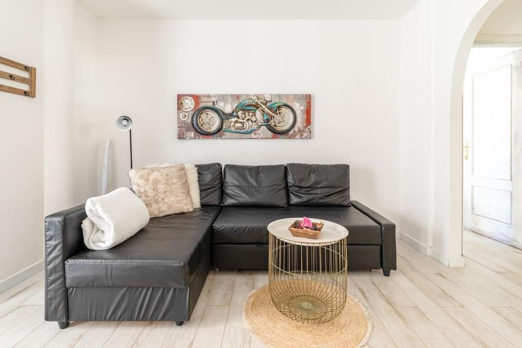 Apartment & Center *